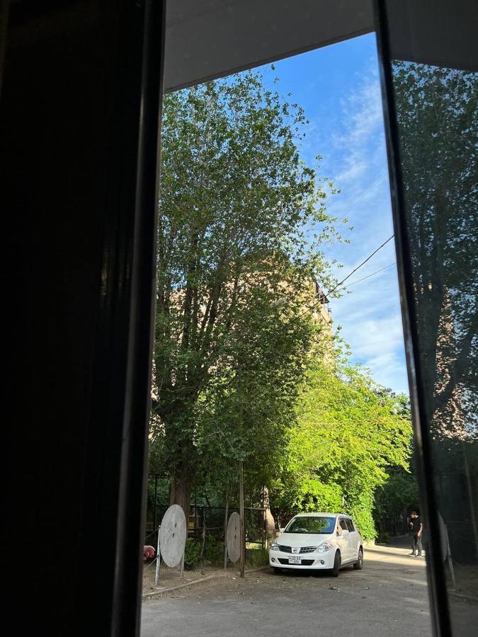 Vahe'S Family Guest House Front Erivan Exterior foto